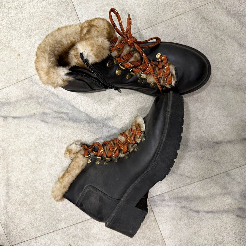 American Eagle Outfitters Women’s Black Leather Faux Fur Lined Ankle Bootie 8